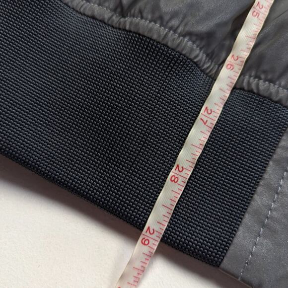 Guess Bomber Jacket Mens Size XXL Silver Reflective Spellout Sleeve - Picture 14 of 14